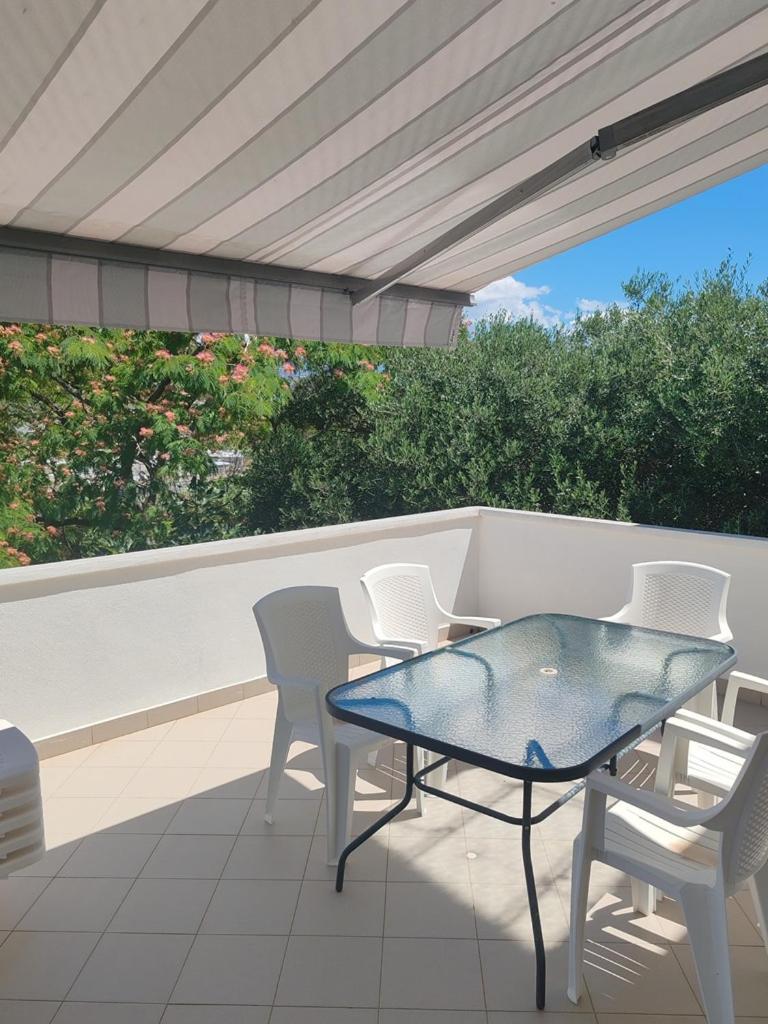 Ribaric Villa Banjol Exterior foto